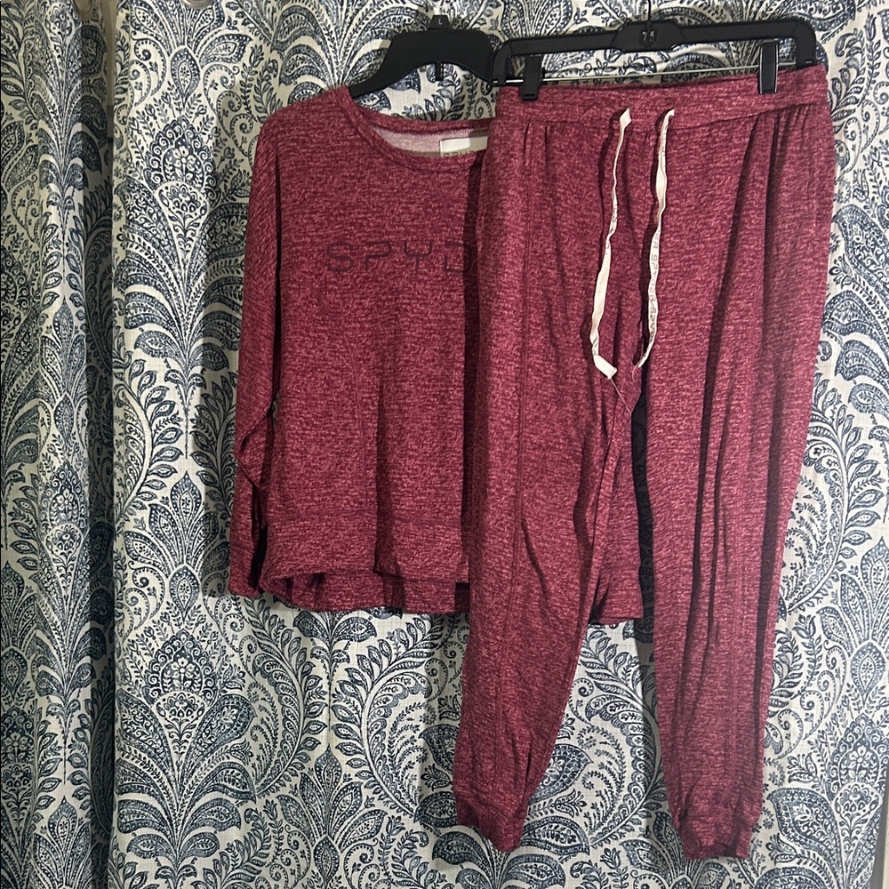 Spyder Burgundy Knit Apparel